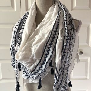 Forever 21 Scarf